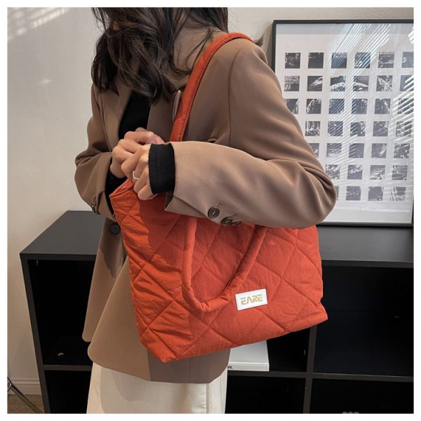 Lightweight Puffy Bag for Women Fits Anywhere Soft Quilted Padding Tote Bag Purse Big Capacity Daily Tote bag and durable - Image 3